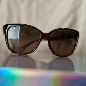 Women’s sunglasses